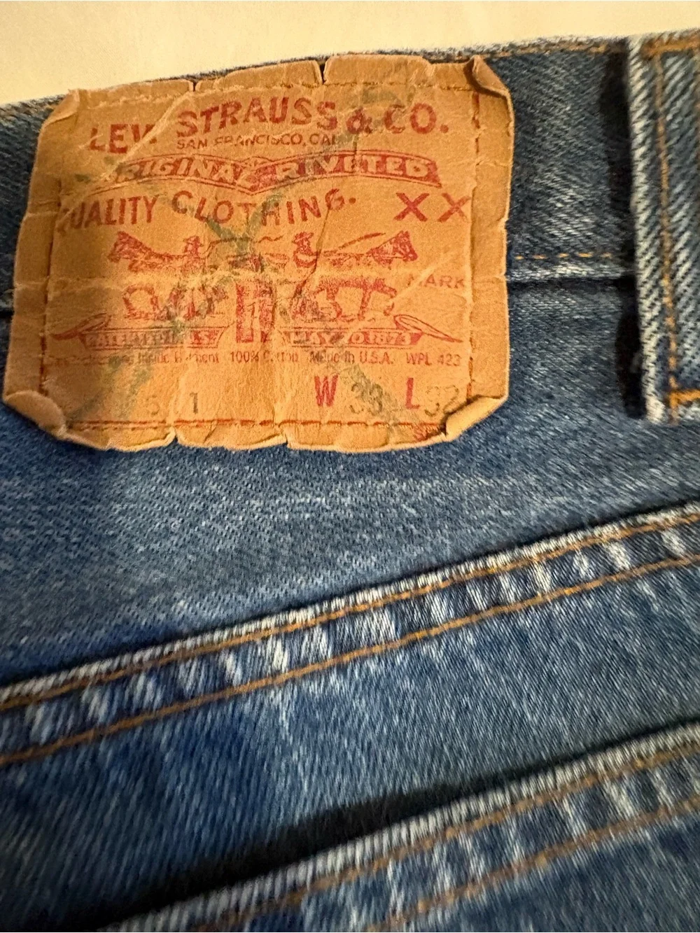 Vintage Levis 501 32x28 USA Made - 1980s
